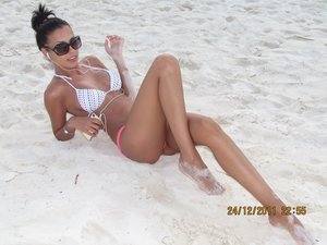 Local Washington Profile: Viviana (28) | Older Men Welcome