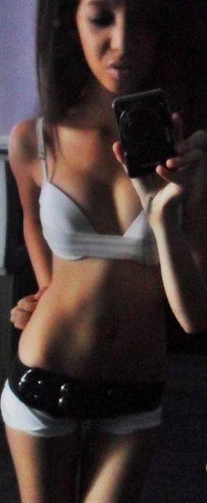 Larissa (23) from Michigan | Discreet Casual Encounters