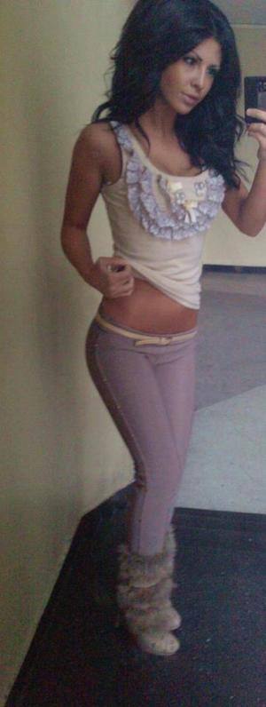 Dahlia, 19, California | Flirty Adult Profile for Older Men