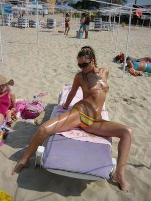 Pamela, 24, profile image for Illinois dating page