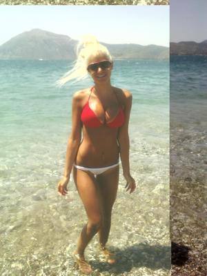 Melany, 19 from Florida | Older Men and Younger Women Dating