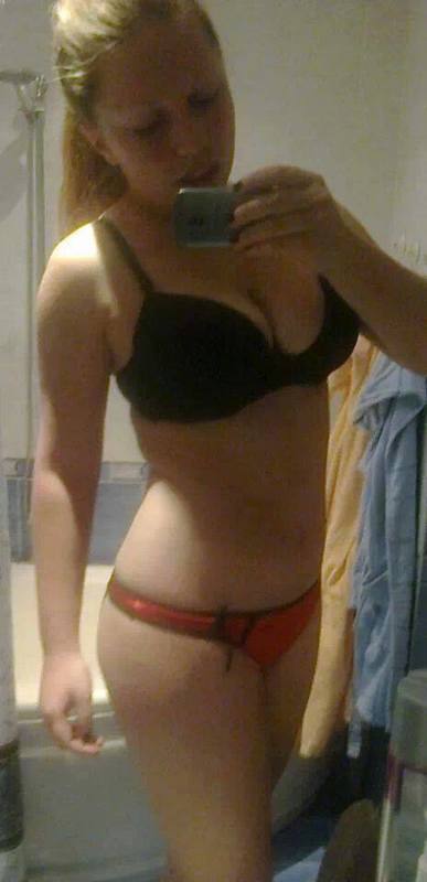 Jami, 19, Washington | Younger Adult Woman Seeking Older Men