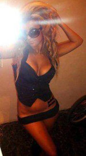 Leann (21) from California | Discreet Casual Encounters
