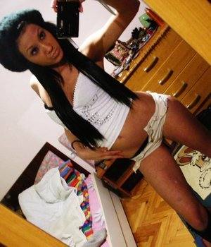 Kathryn (30) from Economy, PA profile image