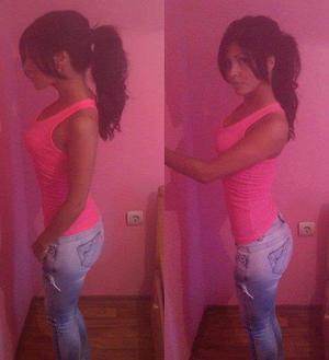 Photo of Gina (30) from Boston, MA dating profile