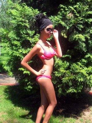 Jocelyn, 25, California | No-Nonsense Hookup Profile