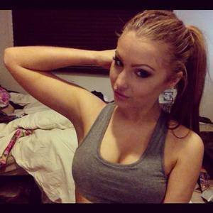 Elizabeth, 18, Florida | No-Nonsense Hookup Profile