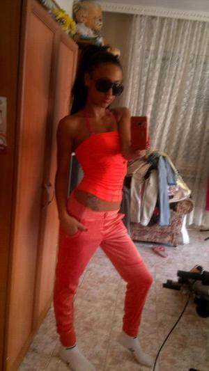 Local profile photo of Paula, 19, in Calgary, ALB