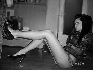 Connect with Marie (20) | New York Adult Fun