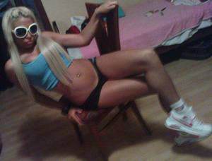 Kendall, 18, Edmonton, ALB local dating profile photo