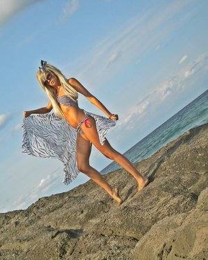 Profile photo of Aileen, age 24, from Middletown, KY