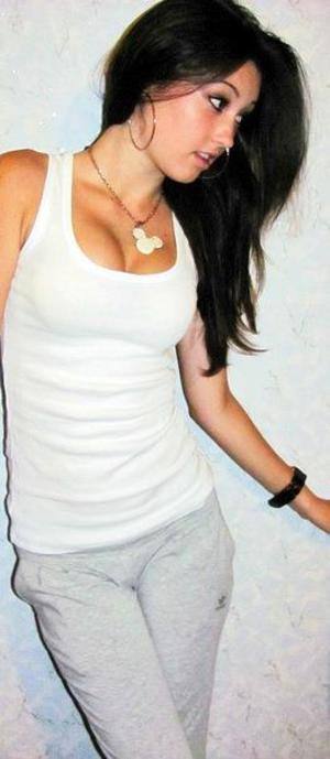 Meet Alayna (25) from California | Explicit Casual Dating