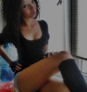 Meet Kelly (27) from Ohio | Explicit Casual Dating
