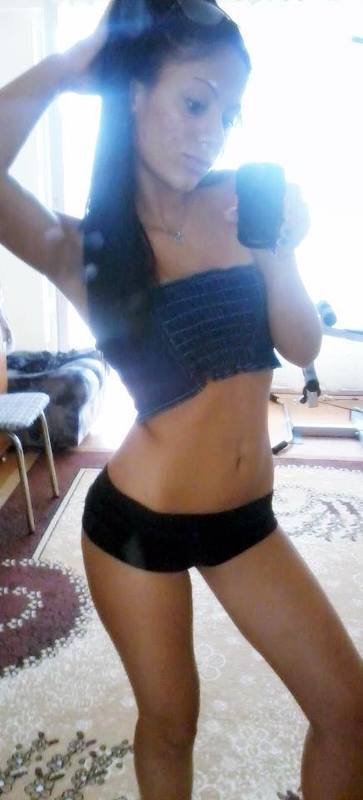 Selina (20) in California | Direct Adult Encounters