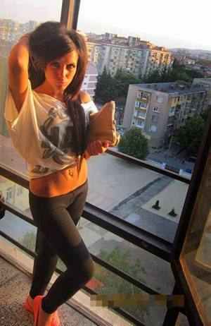 Hollie (27) in New York | Direct Adult Encounters