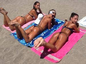 Meet Antonia (18) from Wisconsin | Explicit Casual Dating