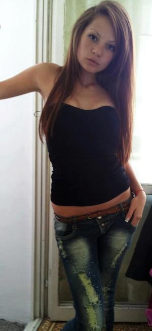 Shaina from Oregon is looking for adult webcam chat