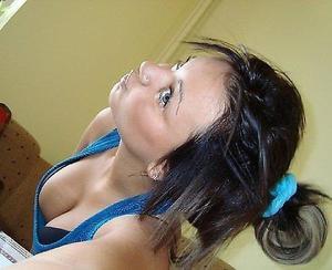 Nikita from Florida is looking for adult webcam chat