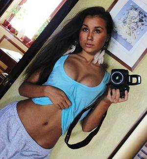 Looking for girls down to fuck? Beatriz from Oregon is your girl