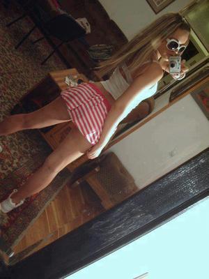 Looking for local cheaters? Take Lizette from Virginia home with you