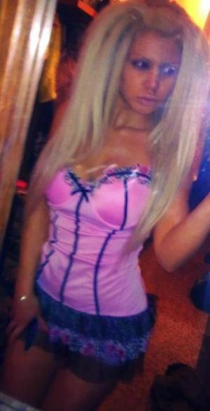 Felicia from Texas is looking for adult webcam chat