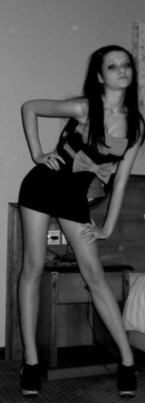 Caleigh from Virginia is looking for adult webcam chat