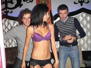 Escorts like Brooke are down to fuck you now!