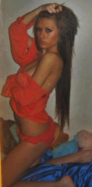 Kendra is a cheater looking for a guy like you!