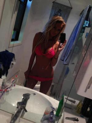 Meet local singles like Kristen from California who want to fuck tonight