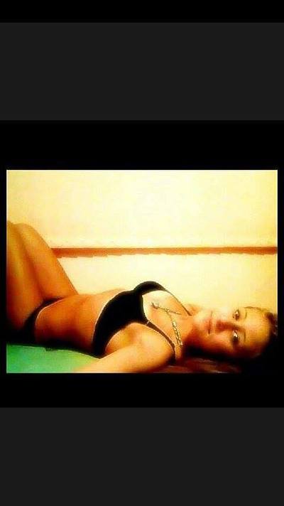 Escorts like Annette are down to fuck you now!