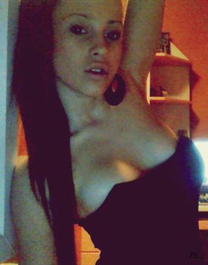 Escorts like Genevieve are down to fuck you now!