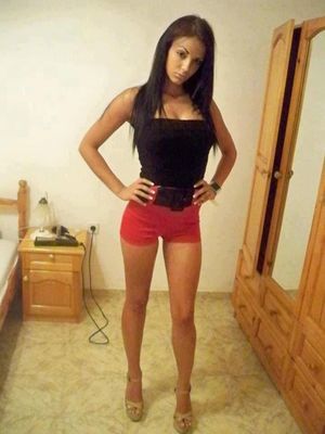 Valeria is a cheater looking for a guy like you!