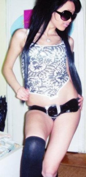 Escorts like India are down to fuck you now!