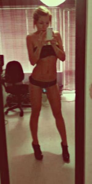 Sarai from Washington is looking for adult webcam chat