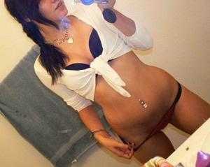 Joycelyn from Florida is looking for adult webcam chat