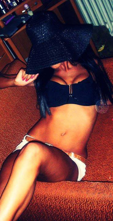 Zelma from Louisiana is looking for adult webcam chat