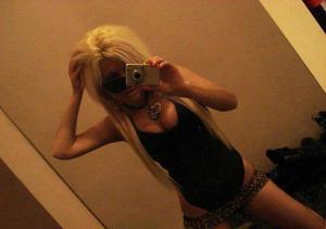 Suzie from Mississippi is looking for adult webcam chat