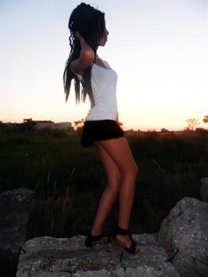 Hallie from New York is looking for adult webcam chat