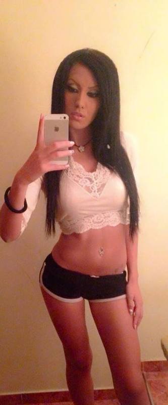 Yuette from Virginia is looking for adult webcam chat