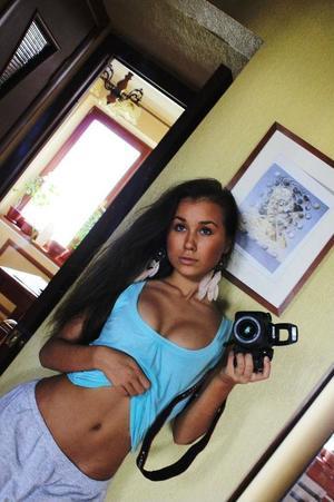 Looking for girls down to fuck? Camilla from Texas is your girl