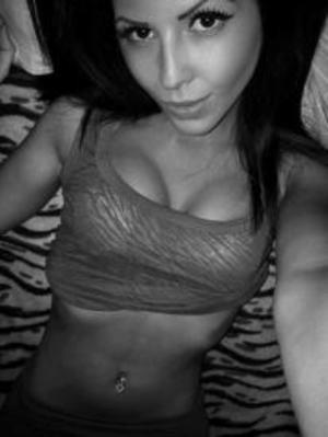 Payton from Washington is looking for adult webcam chat