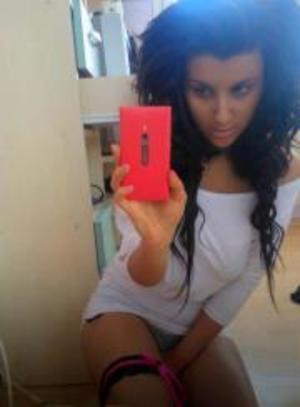 Lea is a cheater looking for a guy like you!