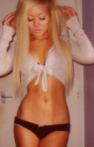 Natalee from Massachusetts is looking for adult webcam chat