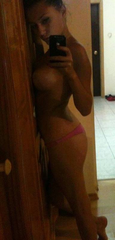 Kanesha from Washington is looking for adult webcam chat