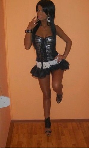Escorts like Dominique are down to fuck you now!
