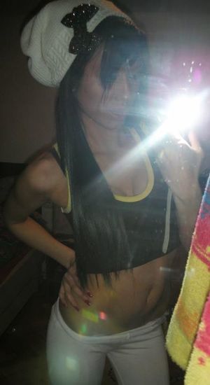Escorts like Saniya are down to fuck you now!