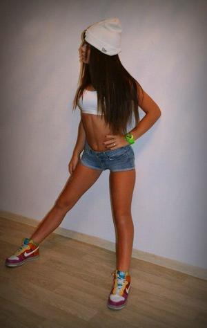 Meet local singles like Makenna from Manitoba who want to fuck tonight