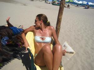 Looking for local cheaters? Take Tracey from Texas home with you