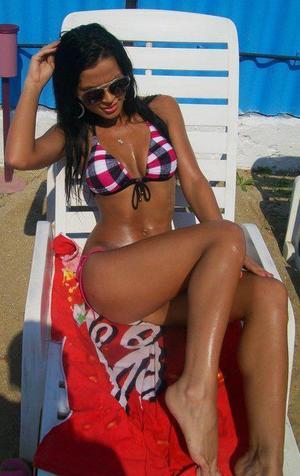 Cheaters like Sienna from Ontario are looking for you