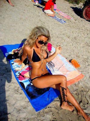 Looking for local cheaters? Take Jennie from Colorado home with you